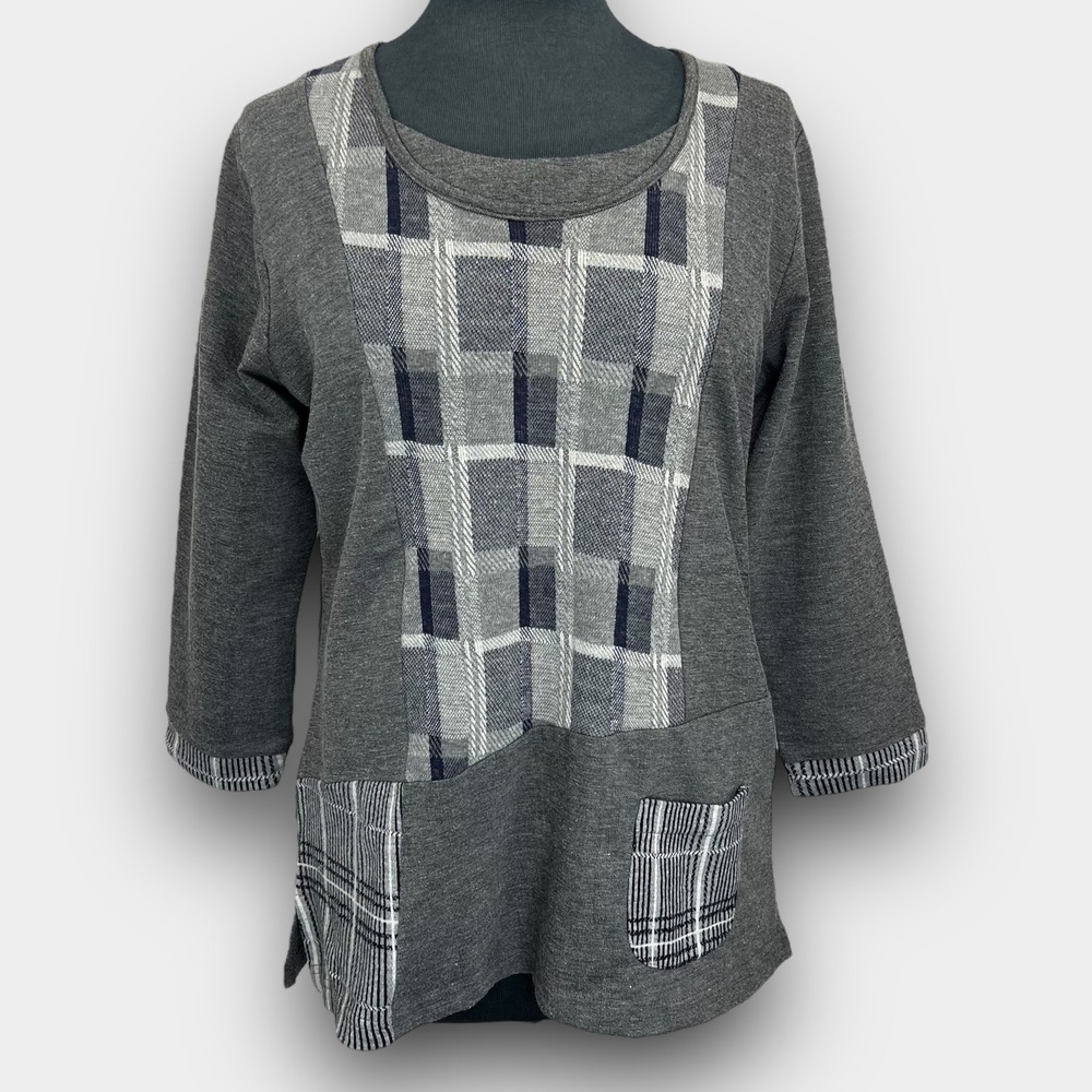 Parsley & Sage M Mixed Plaid Pocket Trim Gray Contrast Knit Artsy Tunic Top